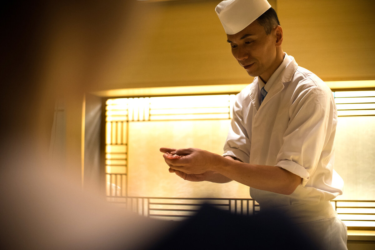 東京都 寿司職人見習い 会員制高級寿司業態 麻布十番 完全人柄採用 高給 季節休あり 東京都港区 寿司職人 フーズラボ エージェント 公式